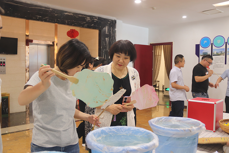 九游体育重工举办“浓情端午，趣味投壶”活动